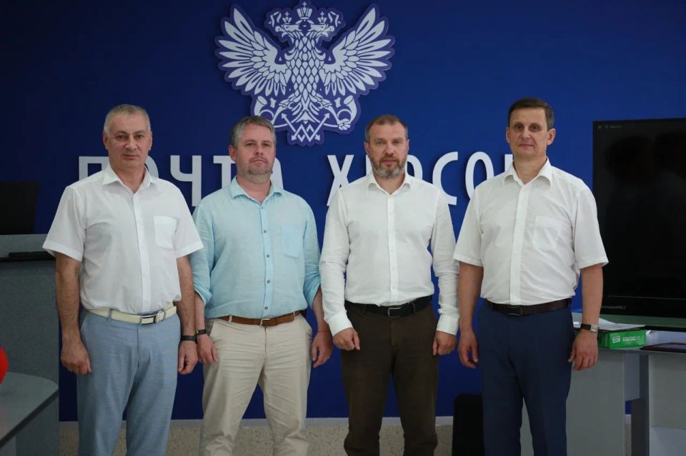 Почта Херсон отметила 3 года работы Почта Херсон отметила 3 года работы