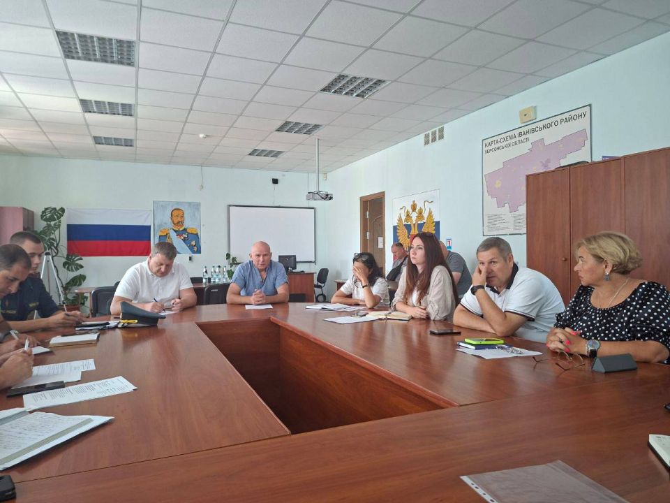 Обсудили вопросы вылова водных биоресурсов и экологического состояния Каховского магистрального канала Обсудили вопросы вылова водных биоресурсов и экологического состояния Каховского магистрального канала