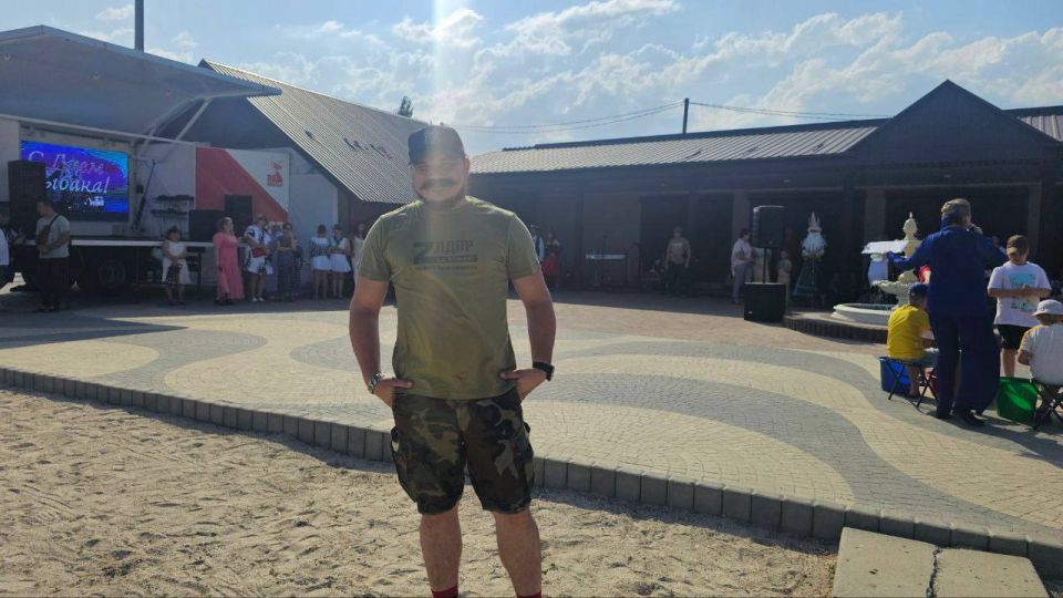 Геническ | День Рыбака. Актив Херсонского регионального отделения принял участие в праздничном мероприятии ко Дню Рыбака, которое прошло на пляже в городе Геническ Геническ | День Рыбака. Актив Херсонского регионального отделения принял участие в праздничном мероприятии ко Дню Рыбака, которое прошло на пляже в городе Геническ