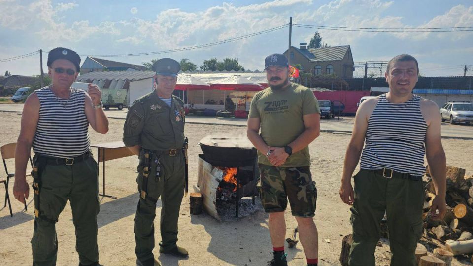 Геническ | День Рыбака. Актив Херсонского регионального отделения принял участие в праздничном мероприятии ко Дню Рыбака, которое прошло на пляже в городе Геническ Геническ | День Рыбака. Актив Херсонского регионального отделения принял участие в праздничном мероприятии ко Дню Рыбака, которое прошло на пляже в городе Геническ