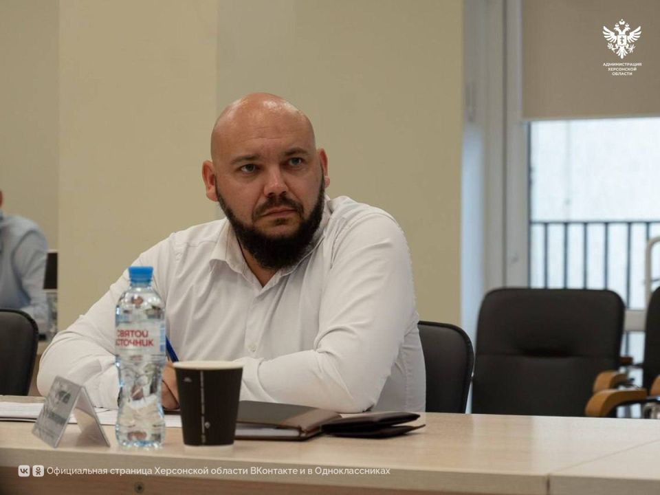 Губернатор Херсонской области подвел итоги совещания с уполномоченными по правам человека и ребенка Губернатор Херсонской области подвел итоги совещания с уполномоченными по правам человека и ребенка
