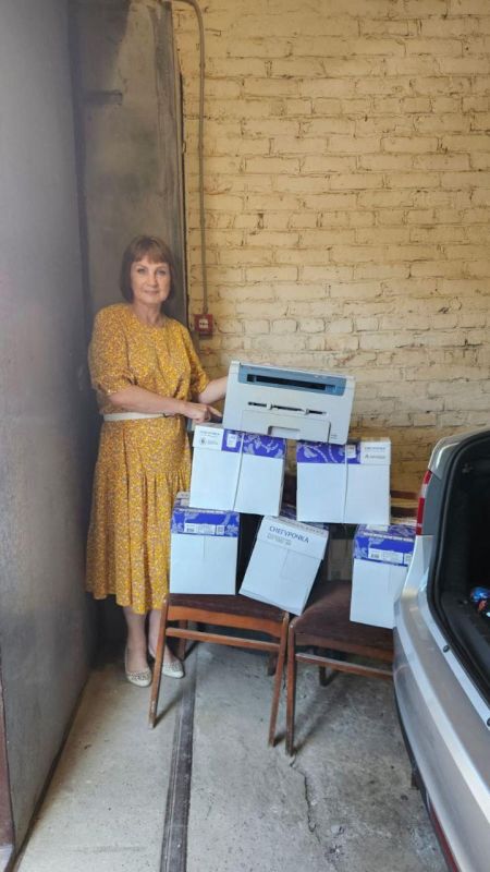 Муниципальные служащие Абинского района Кубани оказали помощь своим коллегам в Херсонской области Муниципальные служащие Абинского района Кубани оказали помощь своим коллегам в Херсонской области