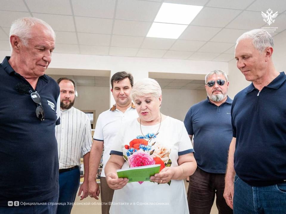 Сергей Гармаш посетил Херсонскую область с гуманитарной миссией Сергей Гармаш посетил Херсонскую область с гуманитарной миссией