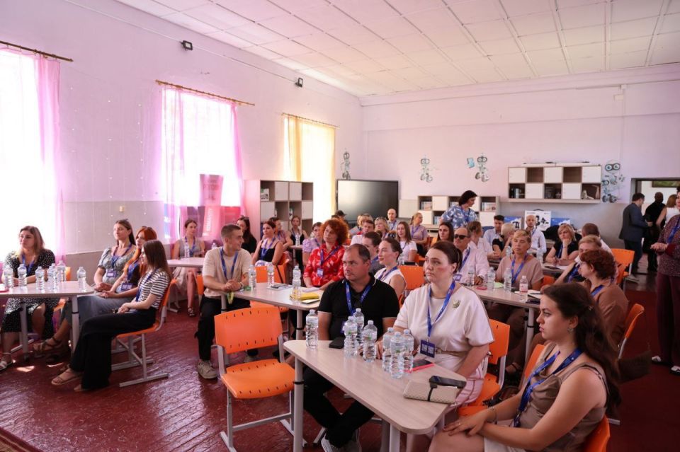Херсонская молодёжь прокачала навыки на интенсиве «Россия – страна возможностей» Херсонская молодёжь прокачала навыки на интенсиве «Россия – страна возможностей»