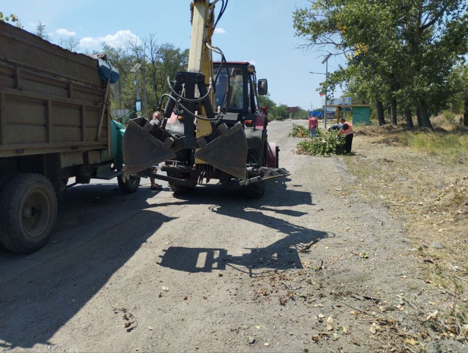 В городском округе город Новая Каховка продолжают работать коммунальные службы В городском округе город Новая Каховка продолжают работать коммунальные службы