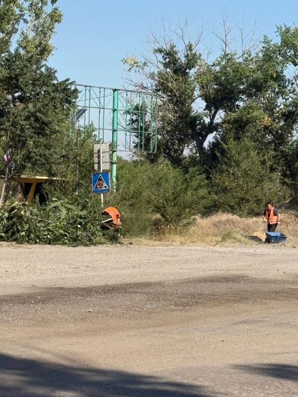 В городском округе город Новая Каховка продолжают работать коммунальные службы В городском округе город Новая Каховка продолжают работать коммунальные службы