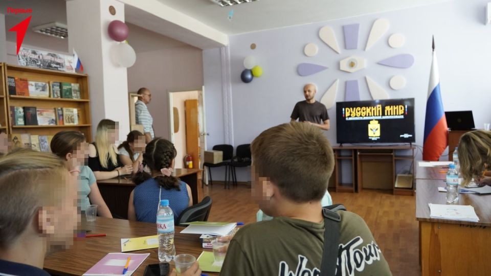 Движение Первых Херсонщины провело просветительское мероприятие для детей в Новой Каховке Движение Первых Херсонщины провело просветительское мероприятие для детей в Новой Каховке