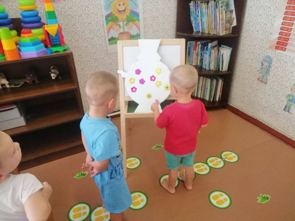 День фольклора в Таврийском яслях-саду День фольклора в Таврийском яслях-саду