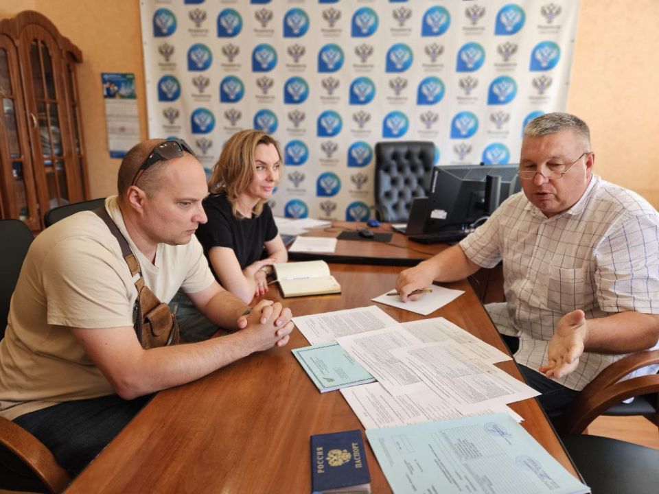 Ольга Осипенко: Провела рабочую встречу с руководителем Управления Росреестра по Херсонской области Василием Романовым Ольга Осипенко: Провела рабочую встречу с руководителем Управления Росреестра по Херсонской области Василием Романовым