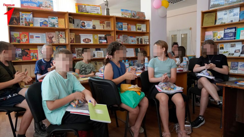 Движение Первых Херсонщины провело просветительское мероприятие для детей в Новой Каховке Движение Первых Херсонщины провело просветительское мероприятие для детей в Новой Каховке