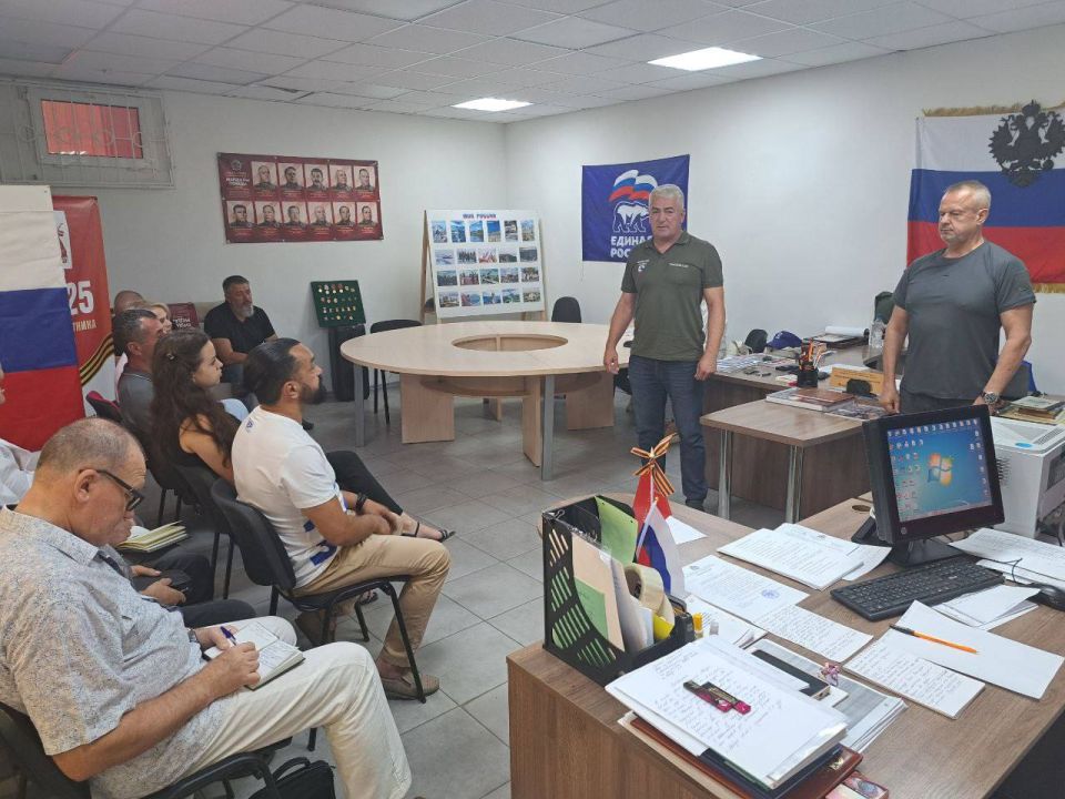 Исполняющий обязанности главы городского округа Новая Каховка Владимир Оганесов возглавил местное отделение партии «Единая Россия» Исполняющий обязанности главы городского округа Новая Каховка Владимир Оганесов возглавил местное отделение партии «Единая Россия»