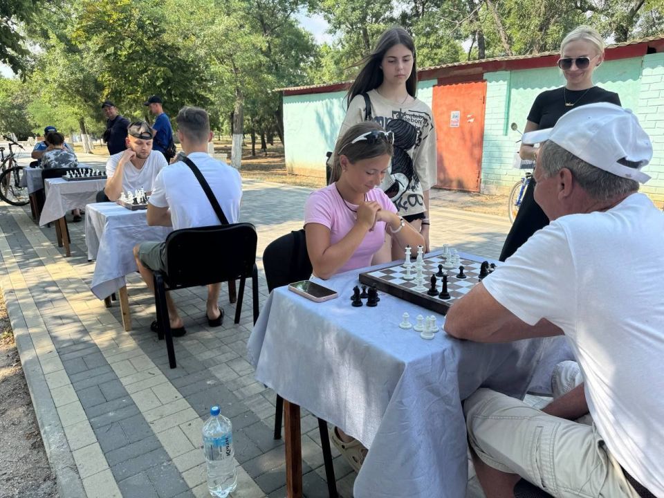 Сегодня, 20 июля, поздравляем всех любителей шахмат с Международным днем шахмат! Сегодня, 20 июля, поздравляем всех любителей шахмат с Международным днем шахмат!
