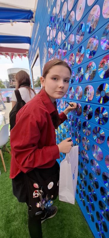 Активисты Херсонской области поделились впечатлениями от VK Fest 2025 в Москве Активисты Херсонской области поделились впечатлениями от VK Fest 2025 в Москве
