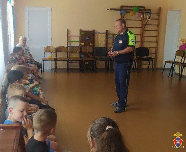 В Херсонской области госавтоинспекторы провели мероприятие для малышей