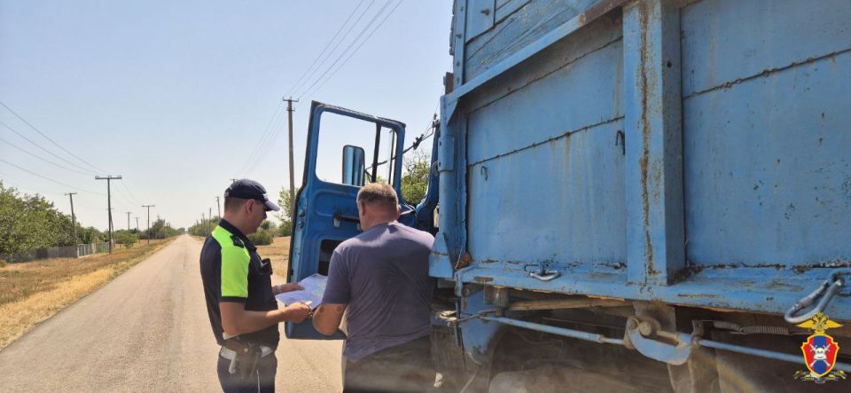 В Херсонской области госавтоинспекторы провели профилактический рейд В Херсонской области госавтоинспекторы провели профилактический рейд