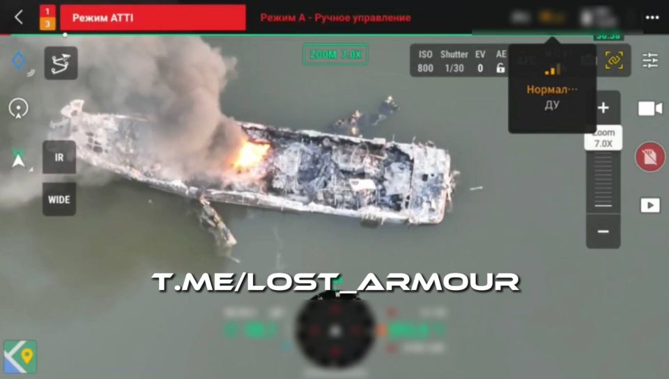 Поражение оптоволоконным FPV-дроном украинского катера SOC-R с личным составом на реке Ингулец в районе села Садовое в Херсонской области Поражение оптоволоконным FPV-дроном украинского катера SOC-R с личным составом на реке Ингулец в районе села Садовое в Херсонской области