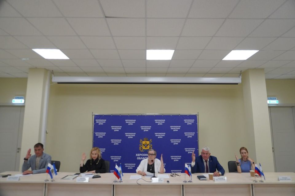 Рамиль Замалетдинов: Принял участие в тридцать шестом заседании Херсонской областной Думы I созыва под председательством Председателя Херсонской областной Думы Томилиной Татьяны Юрьевны Рамиль Замалетдинов: Принял участие в тридцать шестом заседании Херсонской областной Думы I созыва под председательством Председателя Херсонской областной Думы Томилиной Татьяны Юрьевны