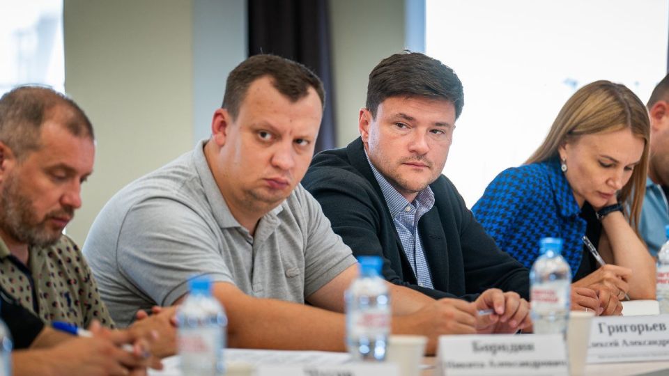 Владимир Сальдо провел заседание Антитеррористического комитета Херсонской области Владимир Сальдо провел заседание Антитеррористического комитета Херсонской области