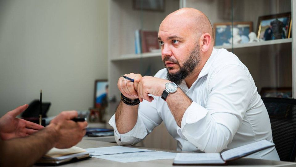 Омбудсмен Херсонской области и и.о. главы Новокаховского округа обсудили вопросы безопасности граждан и водообеспечения Таврийска Омбудсмен Херсонской области и и.о. главы Новокаховского округа обсудили вопросы безопасности граждан и водообеспечения Таврийска