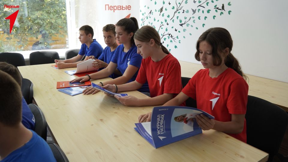 Первые Херсонщины провели встречу с молодежью Григорьевской школы Чаплинского округа Первые Херсонщины провели встречу с молодежью Григорьевской школы Чаплинского округа