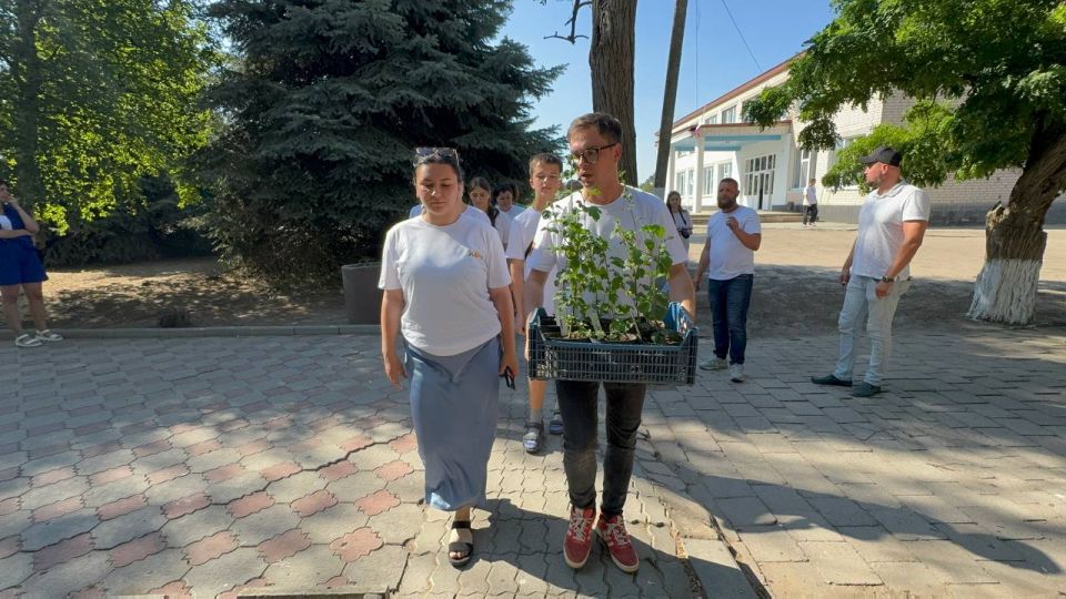 Руслан Хоменко: В Алешкинском округе помнят детей – жертв войны в Донбассе Руслан Хоменко: В Алешкинском округе помнят детей – жертв войны в Донбассе