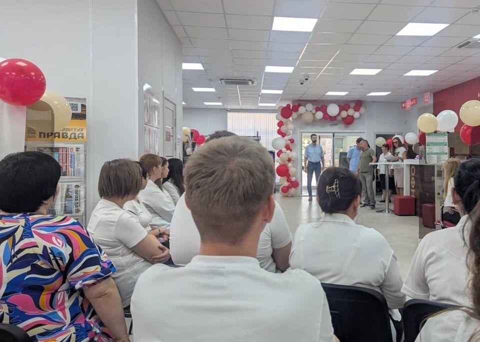 Сотрудники МФЦ Херсонской области получили грамоты за добросовестный труд Сотрудники МФЦ Херсонской области получили грамоты за добросовестный труд