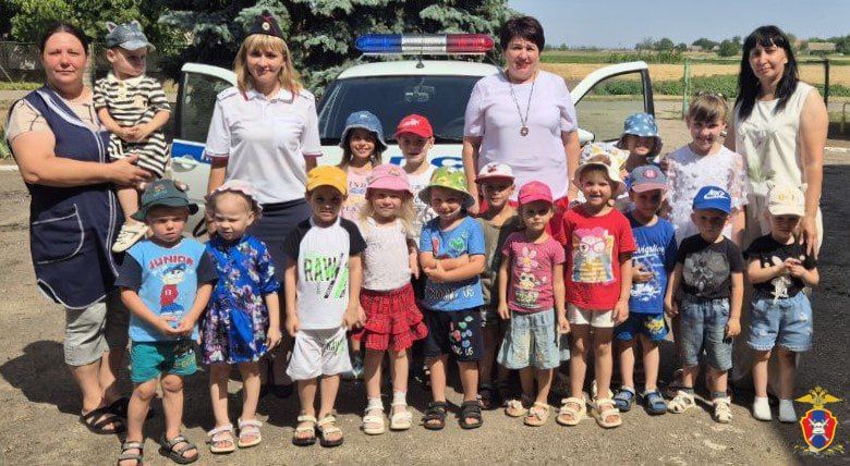 В Херсонской области госавтоинспекторы провели мероприятие для малышей В Херсонской области госавтоинспекторы провели мероприятие для малышей