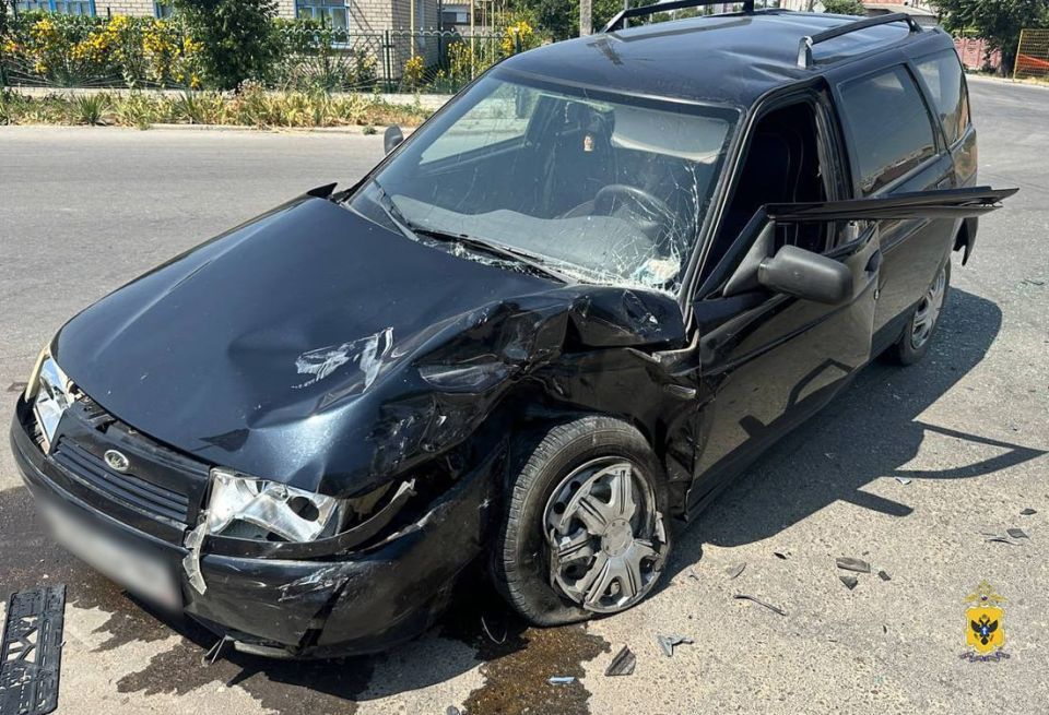 Полицейские устанавливают обстоятельства ДТП в г. Скадовске