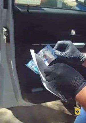 В отношении жителя Херсонской области возбуждено уголовное дело за дачу незаконного денежного вознаграждения сотруднику полиции