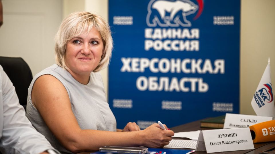 Владимир Сальдо поручил составить смету и запустить обновление Дома культуры в Семихатке Владимир Сальдо поручил составить смету и запустить обновление Дома культуры в Семихатке