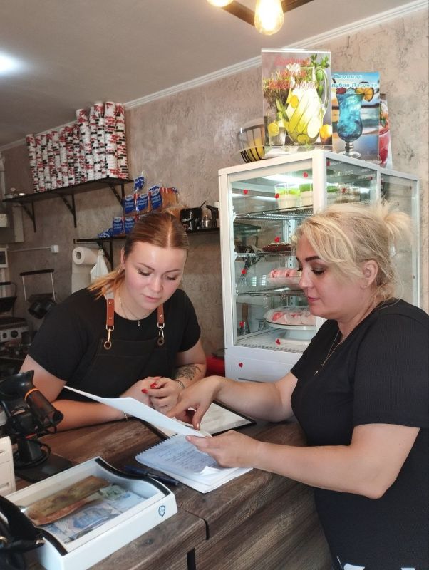 В Геническе провели профилактические рейды по вопросам трудоустройства несовершеннолетних В Геническе провели профилактические рейды по вопросам трудоустройства несовершеннолетних