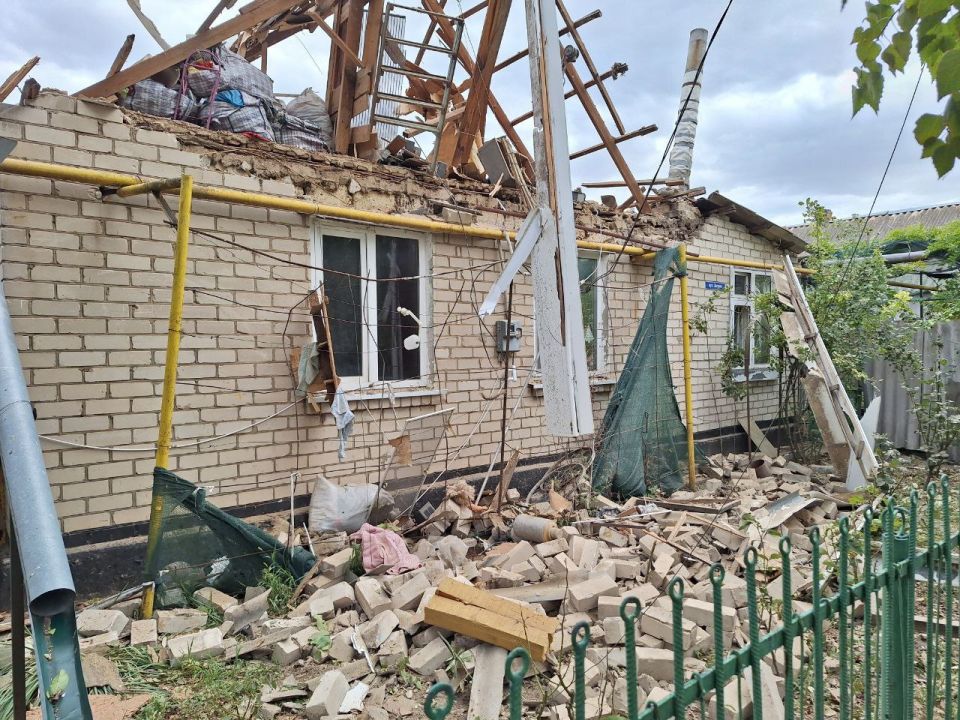 Владимир Сальдо: За последние 24 часа из-за обстрелов киевского режима зафиксированы разрушения и пожары в пяти округах Херсонщины Владимир Сальдо: За последние 24 часа из-за обстрелов киевского режима зафиксированы разрушения и пожары в пяти округах Херсонщины