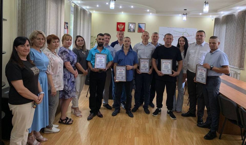 Сегодня, 1 августа, в Мелитополь-Херсонском филиале ФГУП «ЖДН» состоялось торжественное мероприятие, посвященное Дню железнодорожника Сегодня, 1 августа, в Мелитополь-Херсонском филиале ФГУП «ЖДН» состоялось торжественное мероприятие, посвященное Дню железнодорожника