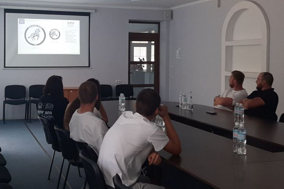 В рамках фестиваля «Золото Таврии» прошла конференция В рамках фестиваля «Золото Таврии» прошла конференция