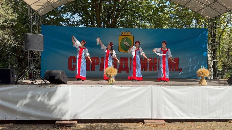 Сегодня в с. Григорьевка Чаплинского муниципального округа состоялся фееричный, региональный фестиваль «Золото Таврии»- праздник музыки и народных талантов Сегодня в с. Григорьевка Чаплинского муниципального округа состоялся фееричный, региональный фестиваль «Золото Таврии»- праздник музыки и народных талантов