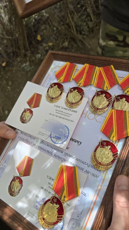 Рамиль Замалетдинов: Посетил расположение отдельной штурмовой роты 328-й гвардейского десантно-штурмового полка «Штурмовые котики» Рамиль Замалетдинов: Посетил расположение отдельной штурмовой роты 328-й гвардейского десантно-штурмового полка «Штурмовые котики»
