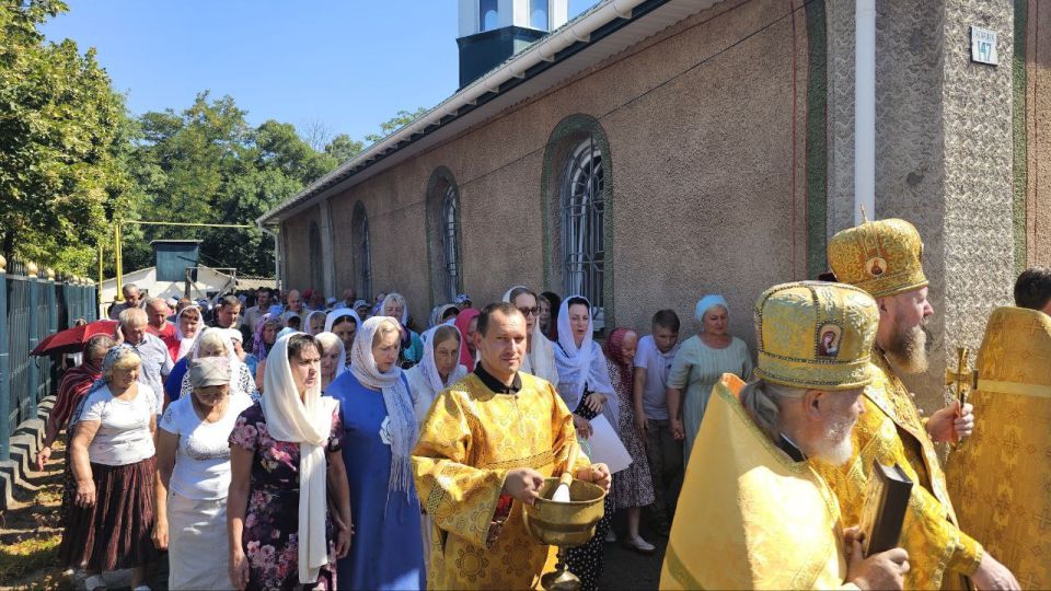 Литургия и крестный ход в Скадовске в день памяти пророка Илии Литургия и крестный ход в Скадовске в день памяти пророка Илии