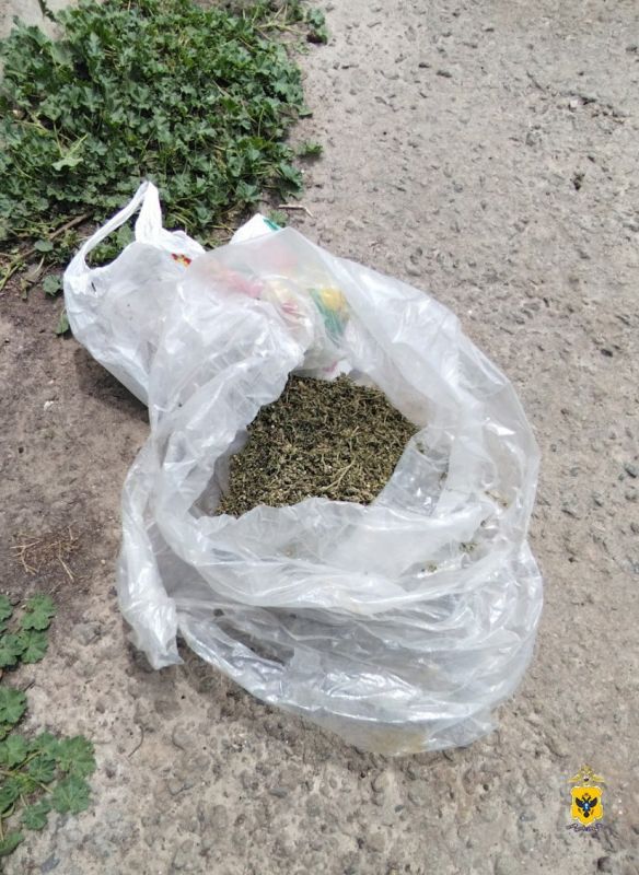 Завершено расследование уголовного дела по обвинению жителя Великолепетихского округа в незаконном хранении наркотиков в крупном размере Завершено расследование уголовного дела по обвинению жителя Великолепетихского округа в незаконном хранении наркотиков в крупном размере