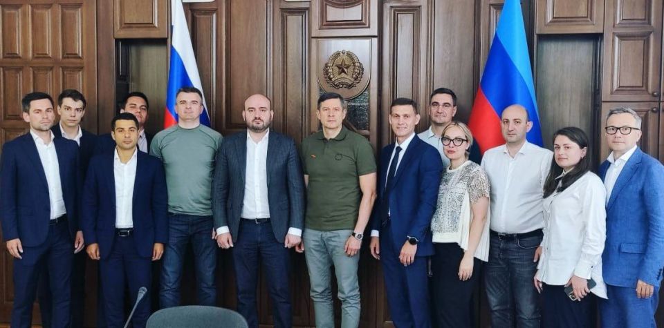 Восстановление промышленного потенциала Донбасса и Новороссии обсудили на выездном заседании рабочей группы Госсовета в ЛНР Восстановление промышленного потенциала Донбасса и Новороссии обсудили на выездном заседании рабочей группы Госсовета в ЛНР