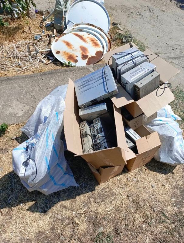 В Нижнесерогозском муниципальном округе активно идёт процесс замены антенн «Горыныч» на современные антенны «Русский мир» В Нижнесерогозском муниципальном округе активно идёт процесс замены антенн «Горыныч» на современные антенны «Русский мир»