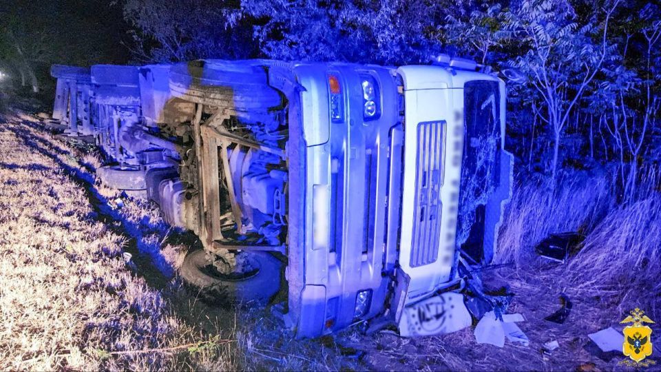 В Геническом округе полицейские устанавливают обстоятельства ДТП с пострадавшим