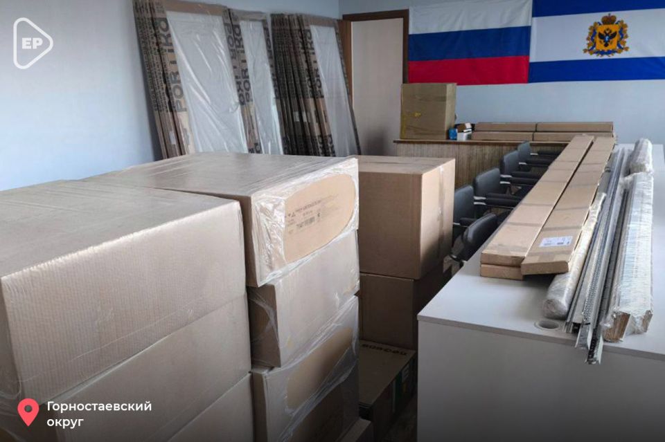 Депутат от «Единой России» передал строительные материалы в две школы прифронтового Горностаевского округа Депутат от «Единой России» передал строительные материалы в две школы прифронтового Горностаевского округа