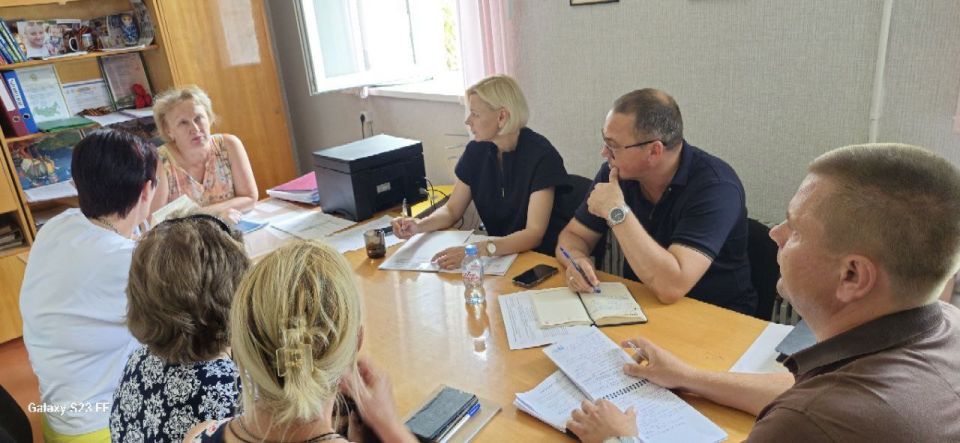 В Чаплинском муниципальном округе проходит осмотр подготовленности образовательных учреждений к новому учебному году В Чаплинском муниципальном округе проходит осмотр подготовленности образовательных учреждений к новому учебному году