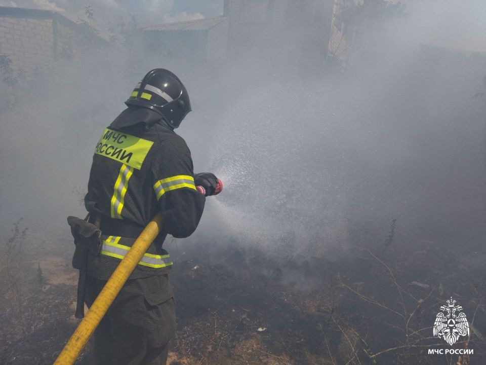 #МЧСсводзасутки. За минувшие сутки: Ликвидировано 7 ландшафтных пожаров: