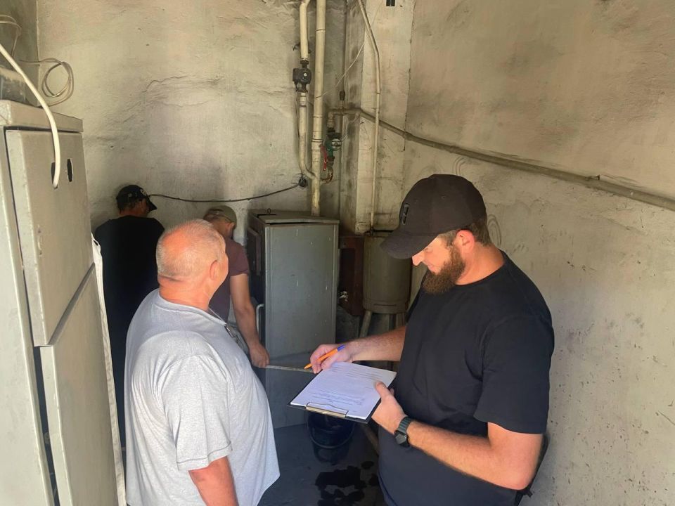 В Железном порту проводят проверку систем ЖКХ и оценивают их готовность к зиме В Железном порту проводят проверку систем ЖКХ и оценивают их готовность к зиме