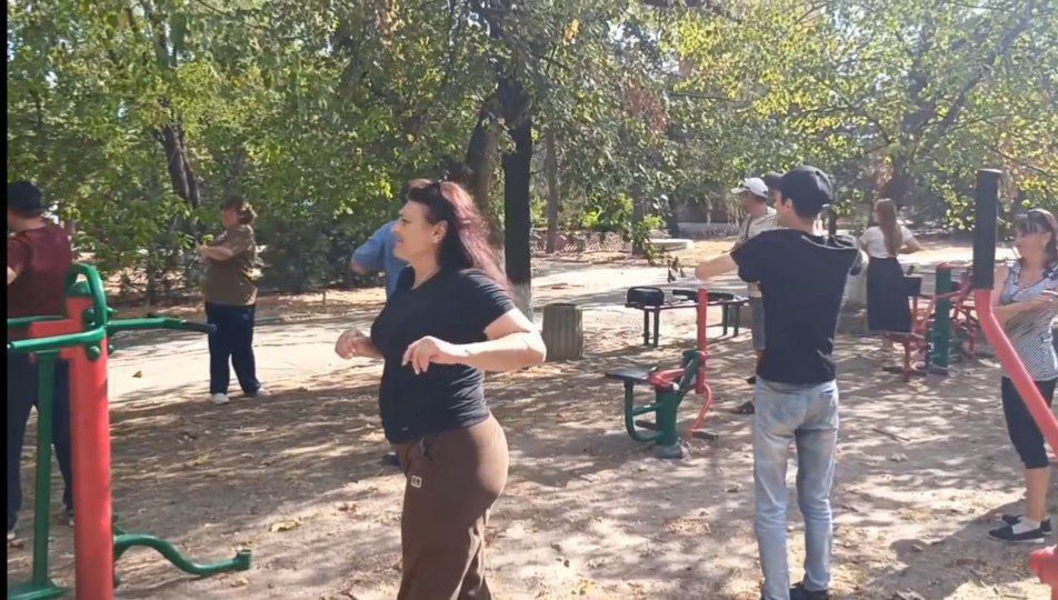 С Днём физкультурника!. Сегодня в России отмечается День физкультурника — праздник не только профессиональных спортсменов, но и всех, кто любит спорт и активный образ жизни! В пгт С Днём физкультурника!. Сегодня в России отмечается День физкультурника — праздник не только профессиональных спортсменов, но и всех, кто любит спорт и активный образ жизни! В пгт
