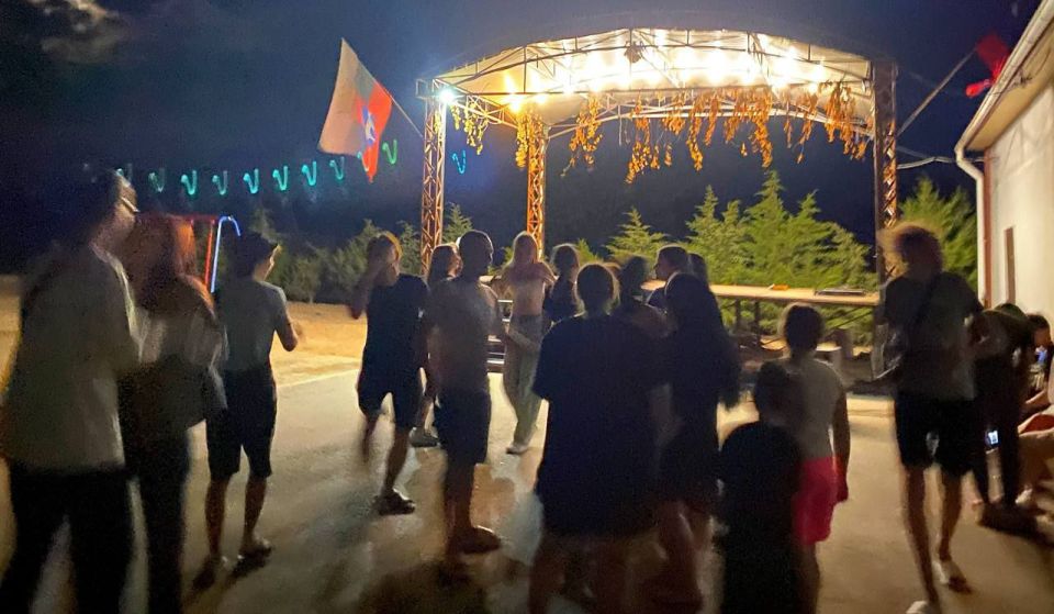 Летние каникулы продолжаются, и наши работники культуры прилагают все усилия, чтобы сделать досуг максимально интересным Летние каникулы продолжаются, и наши работники культуры прилагают все усилия, чтобы сделать досуг максимально интересным