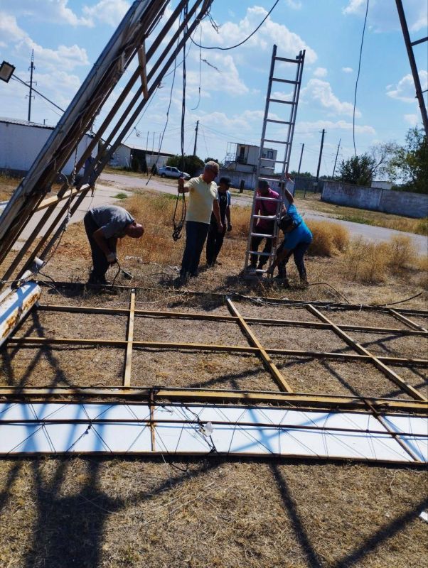 Депутаты участвуют в благоустройстве нашего Каховского округа Депутаты участвуют в благоустройстве нашего Каховского округа