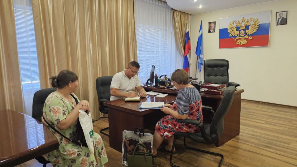 Александр Дудка: Глава Скадовского округа провел прием граждан Александр Дудка: Глава Скадовского округа провел прием граждан