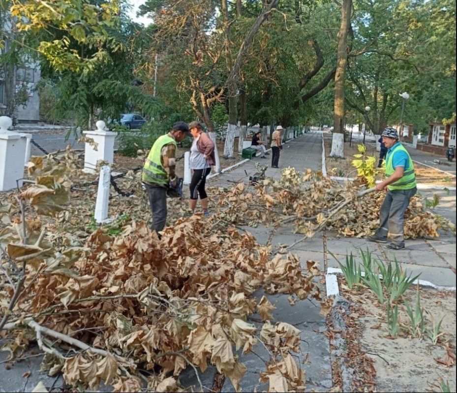 Виталий Титаренко: Ликвидация последствий обстрелов и поддержание порядка в Голой Пристани Виталий Титаренко: Ликвидация последствий обстрелов и поддержание порядка в Голой Пристани